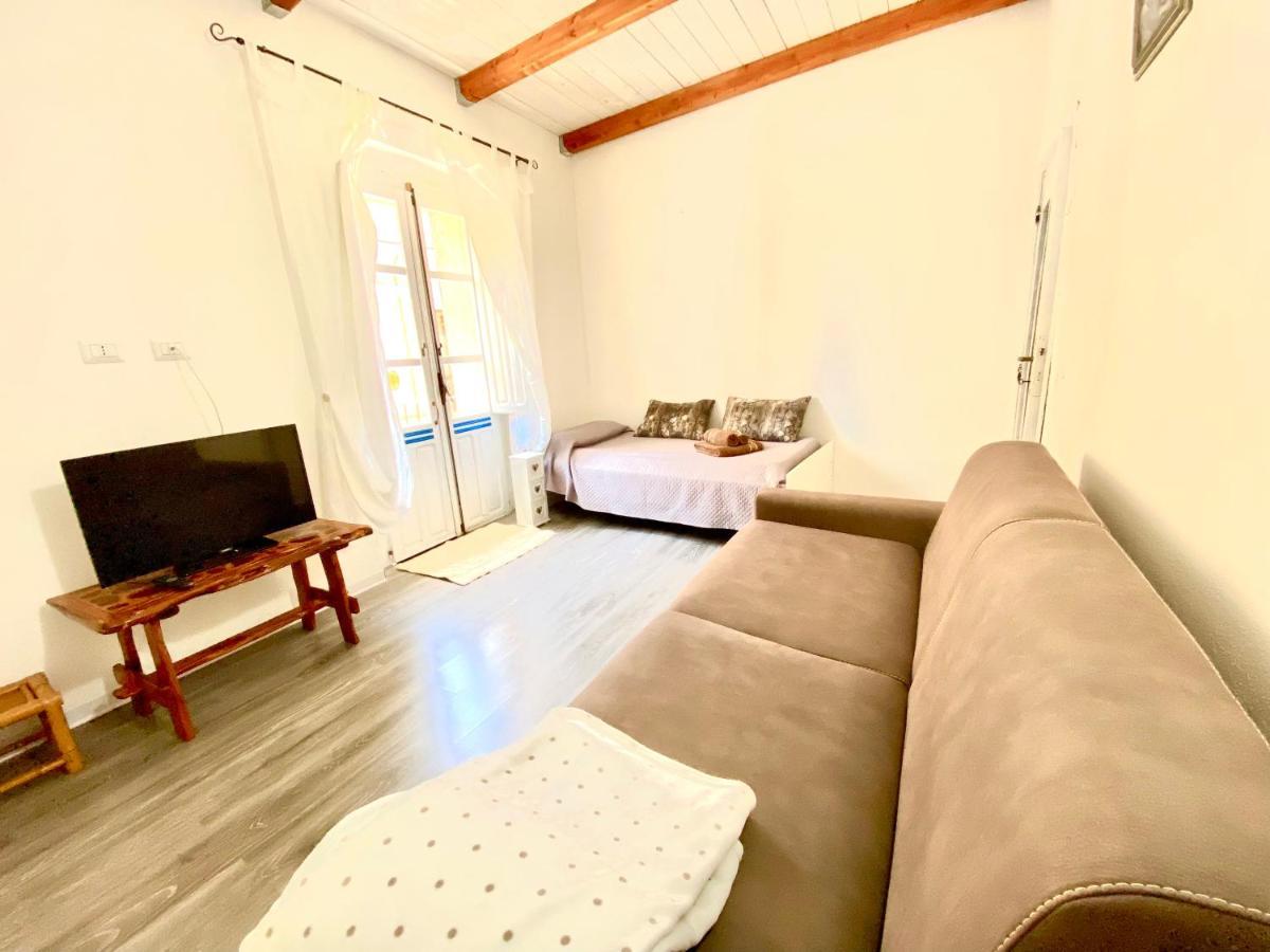 Maestrale Appartement Tertenìa Buitenkant foto